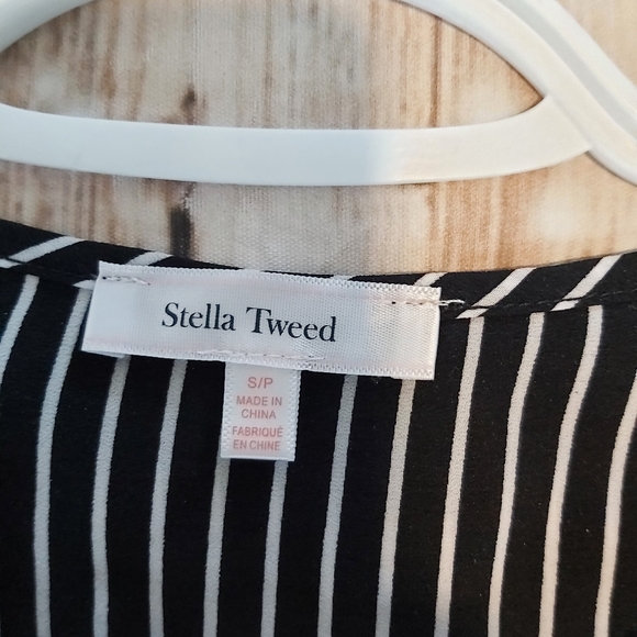 Business casual blouse with zip and 3/4 sleeves - Picture 2 of 2